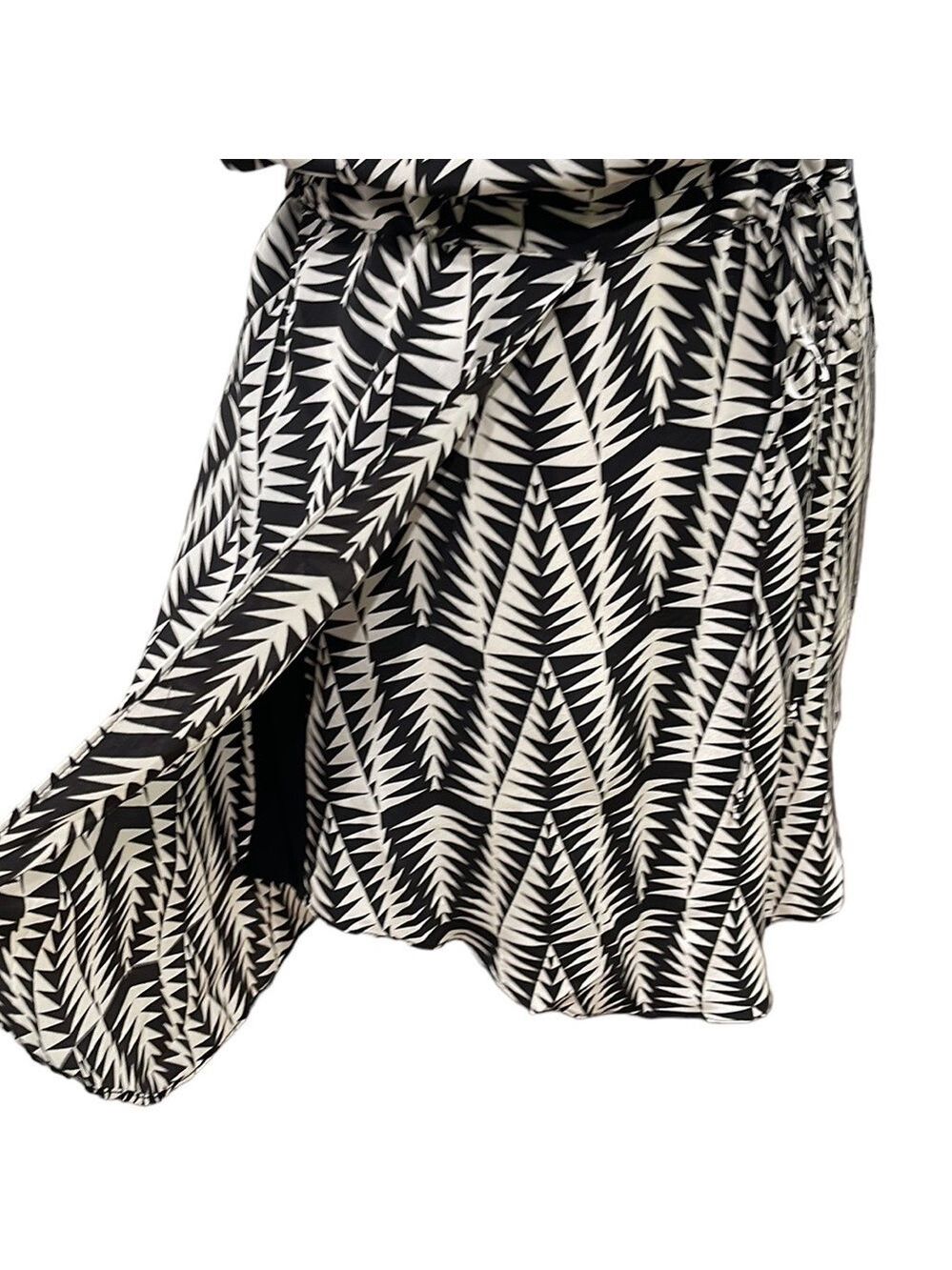 Rory Beca Black White Geo Silk Print Strappy Fit and Flare Mini Dress SZ S - Picture 4 of 6